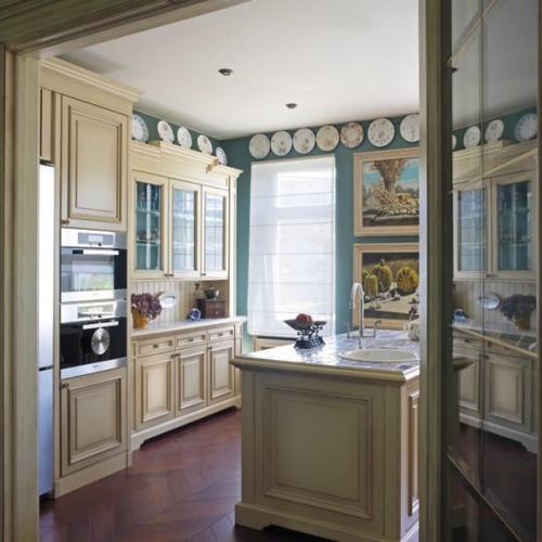 Атмосфера русской усадьбы XIX века может быть создана даже в современной квартире. 02