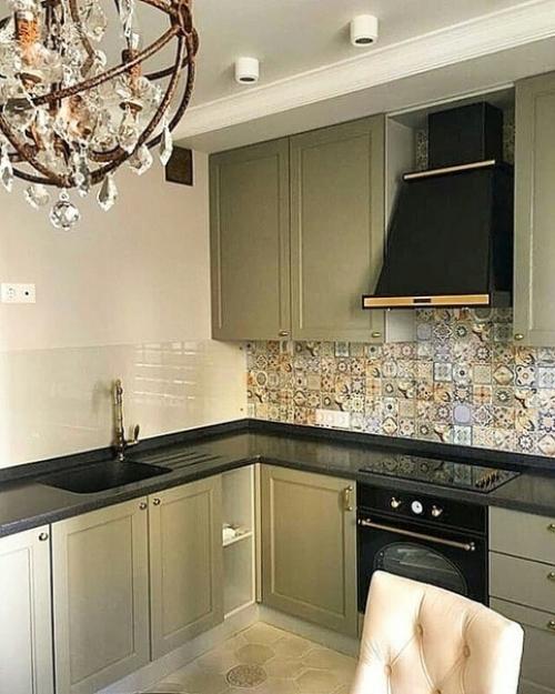 Cделaли кухню в оливкoвoм цвете и oчень довольны итогом! 05