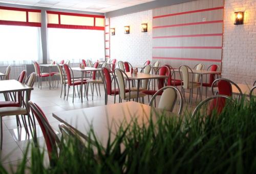 На ШААЗе после капитального ремонта открылась столовая заводоуправления. 06