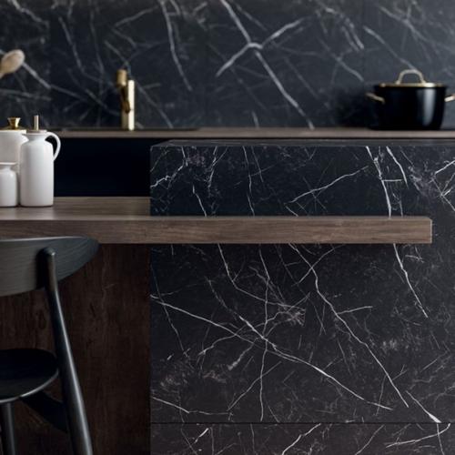 Модная плитка, имитирующая черный мрамор. 03