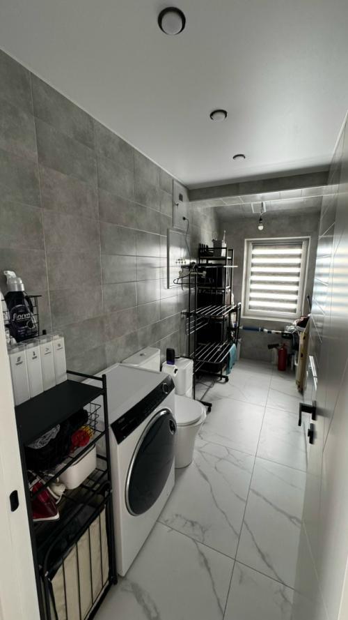 В продолжение предыдущего поста мы прикладываем фотографии интерьера дома по проекту Hasten - 121. 09