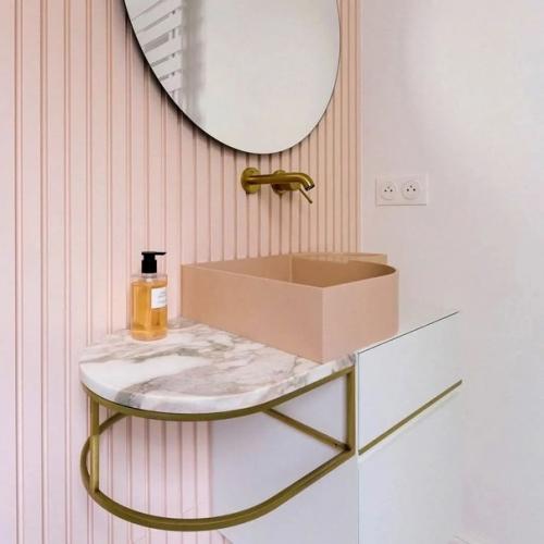 За свою историю дизайн ванных комнат претерпевал различные перемены. 01