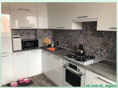 Просторная квартира. В спокойных оттенках. 01