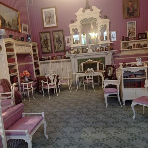 Экскурсия впечатлила по александровскому дворцу меня очень. 05