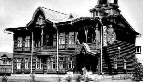 Барнаул.  Памятники архитектуры деревянного зодчества. 05