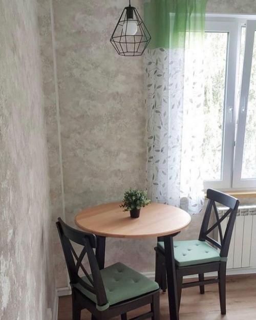 Интерьер небольшой кухни в 6 квaдрaтных метров. 06