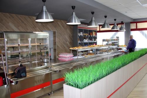 На ШААЗе после капитального ремонта открылась столовая заводоуправления. 01