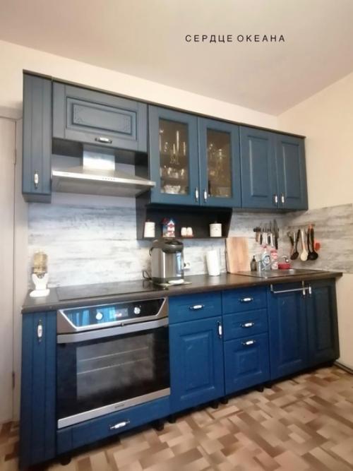 Подборка кухонь в синих оттенках линейки меловых красок Aturi Design. 06