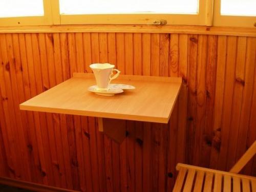 Мы обшиваем балкон вагонкой своими руками. 08