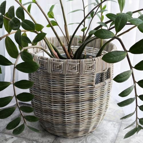 Плетёные кашпо могут использоваться для разных целей. 02