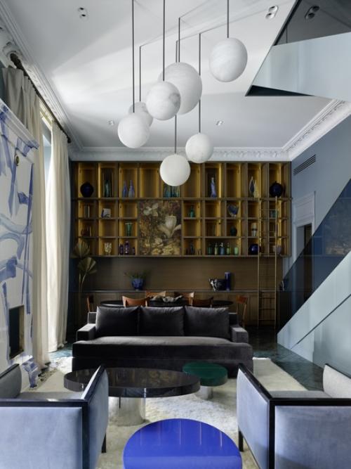 Необычная планировка двухэтажной квартиры вдохновила декоратора Аллу Шумейко на создание интерьера по мотивам парковых павильонов. 04