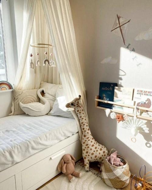 Серый цвет, дерево и интересный декор: уютная квартира в скандинавском стиле. 07