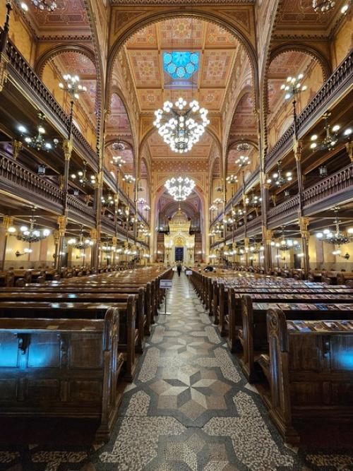 Штош, Будапешт. На Будапешт мы заложили ничтожно малые два дня, потому что как-то ничего особенного от него не ожидали. 05 Штош, Будапешт. На Будапешт мы заложили ничтожно малые два дня, потому что как-то ничего особенного от него не ожидали. 05