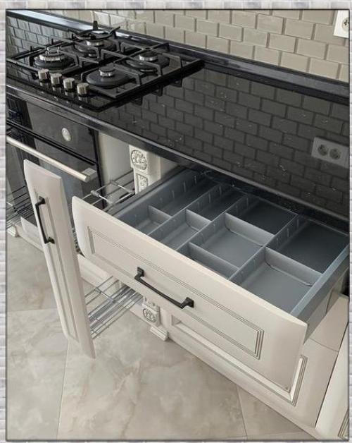 Оформленная кухня красиво. 04