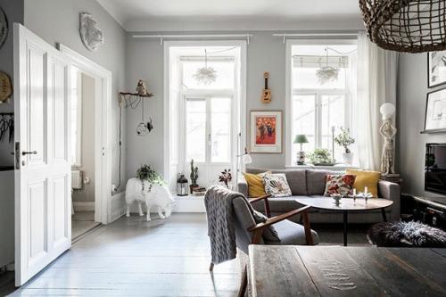 Дровяная печь, винтажный стол и овечка: 06