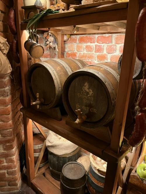 В хоббитоне с конца 2023 года открыты для посещения внутренние помещения хоббитских норок. 04