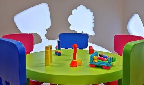 Детский сад в Греции: интерьер как часть игры. 08