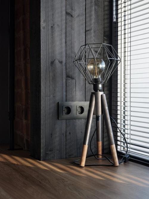 Квартира с черным потолком, в которой живет молодой онколог ч. 1. 04