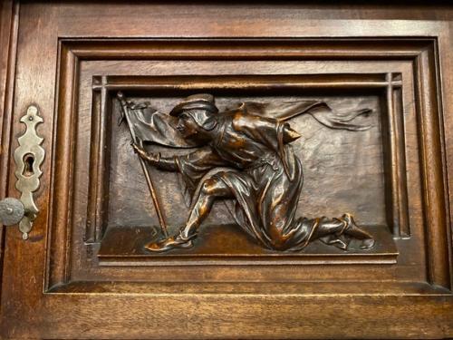 Дом генерал - полицмейстера H. и. чичерина в Петербурге на углу невского проспекта и набережной мойки был выстроен в 1771 году. 02