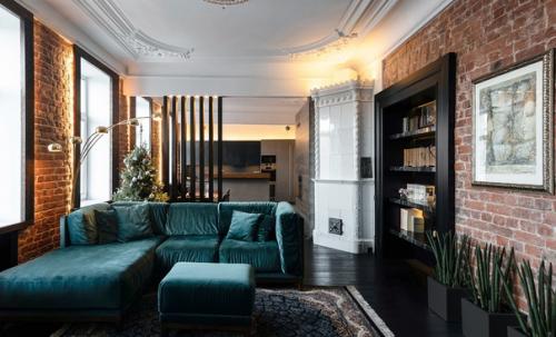 Заказчик поставил перед нами задачу сделать брутальный, мужской лофтовый интерьер, сохранив при этом исторические элементы. 01