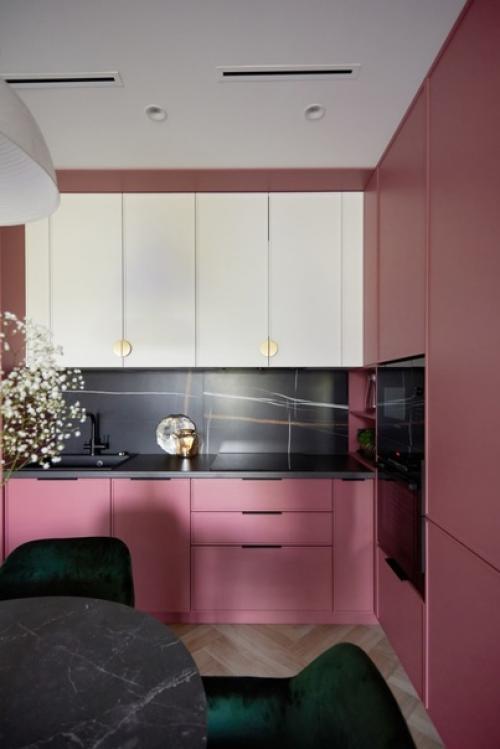 Яркая, колоритная эклектика в интерьере кухни - гостиной. 05