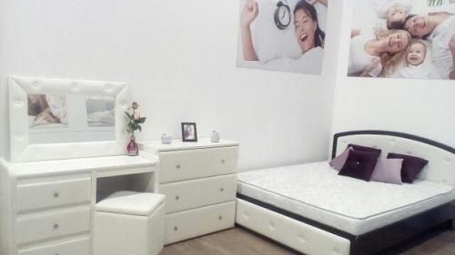 Белый цвет в интерьере спальни: 6 советов по оформлению. 02