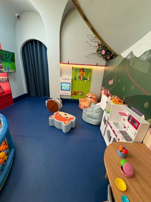 Новый семейный ресторан Счастливы Вместе с домашними кухнями мира и самой большой десертной картой в Екатеринбурге. 04