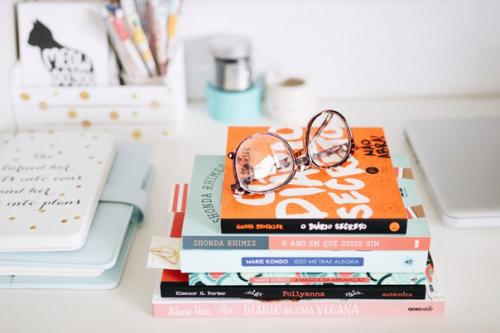 Как сделать маленькую спальню уютной. 01