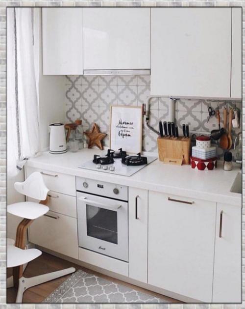 Просторная кухня. В белом цвете. 07