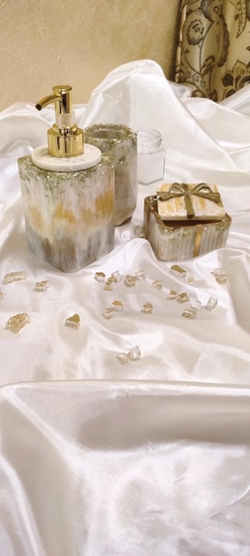 Набор для ванной комнаты (ручная работа). 01