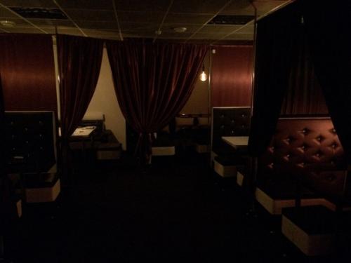 Дорогие девушки и парни, женщины и мужчины. 01