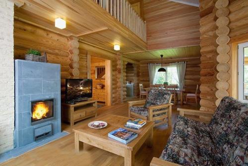 Сила традиций. Бревенчатый коттедж из сибирской лиственницы. 01