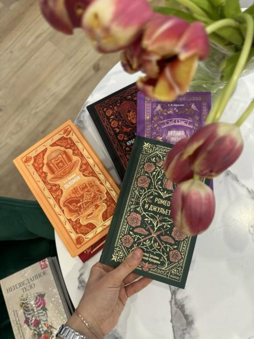 Уют в квартире - это не про дорогие интерьеры или идеальный порядок. 01 Уют в квартире - это не про дорогие интерьеры или идеальный порядок. 01