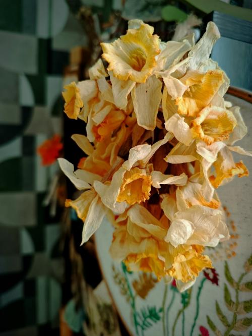 Весна Начинается с Тебя - это красивая и вдохновляющая фраза, которая часто используется как девиз для обновления, любви к себе. 04