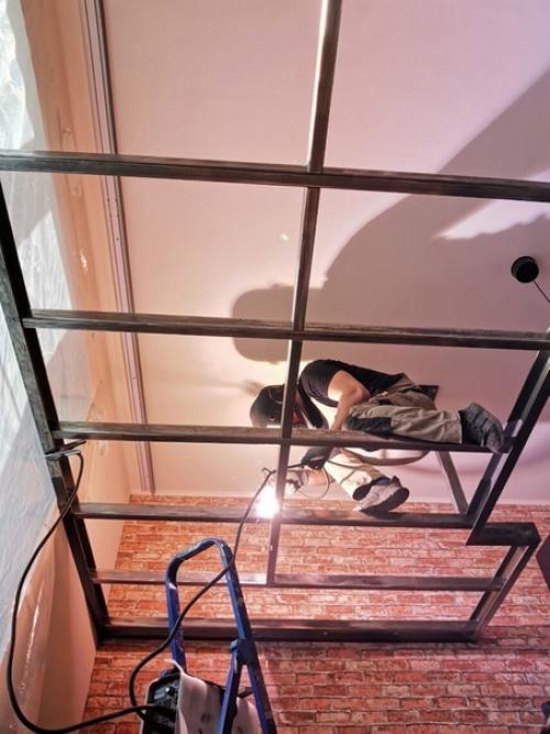 Отличный выход нашли хозяева этой квартирки. 02