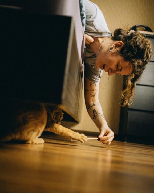 На днях залила на сайт новые серии, немного всё там причесала и привела в порядок. 01