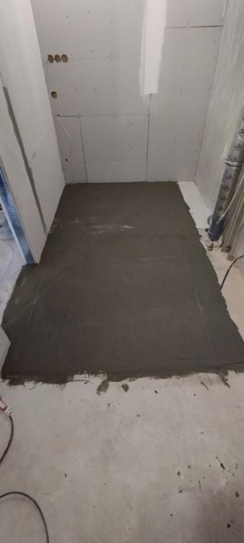 Смонтировал 5 контуров электрического тёплого пола. 03