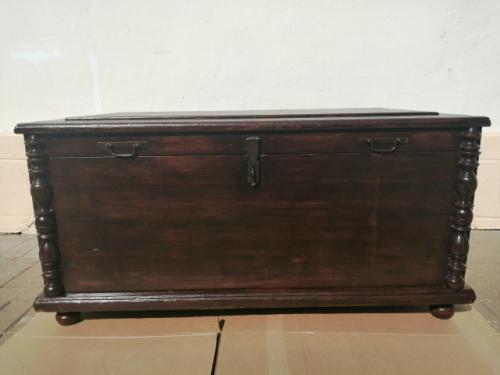 На объектах и в фондах музея - заповедника хранится около двадцати сундуков конца XIX - середины ХХ вв. 02