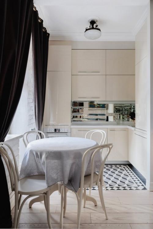 Двушка с отсылкой к классике на Арбате ч. 1. 04