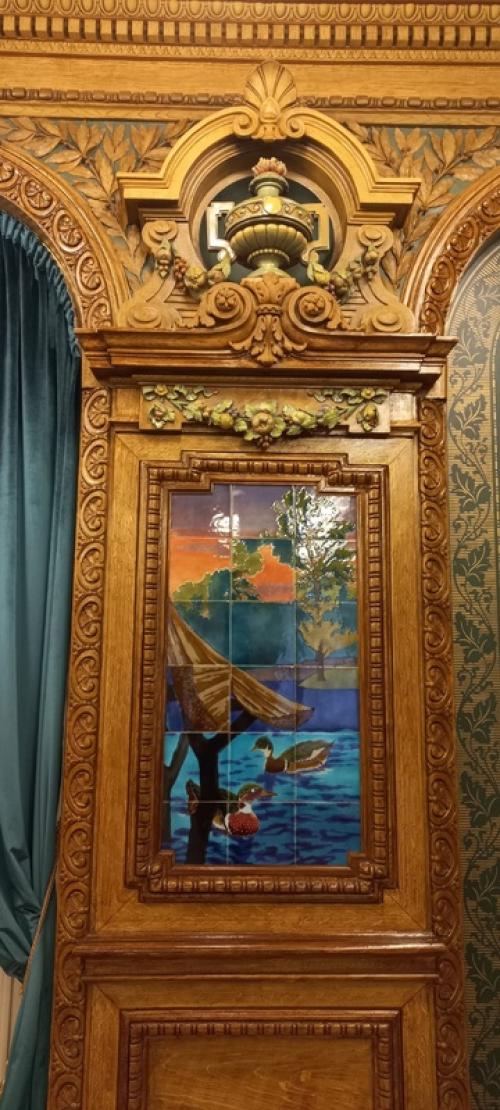 Многие знают и посещали елисеевский магазин, но далеко не все коренные петербуржцы бывали в доме, в котором жили Елисеевы на васильевском острове. 06