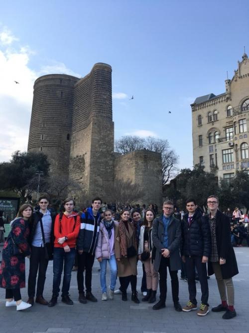 Баку.  Всем привет! 02