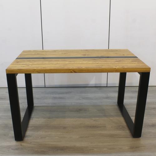 В последнее время, к нам часто стали поступать заказы на небольшие комплекты в ту или иную комнату. 02