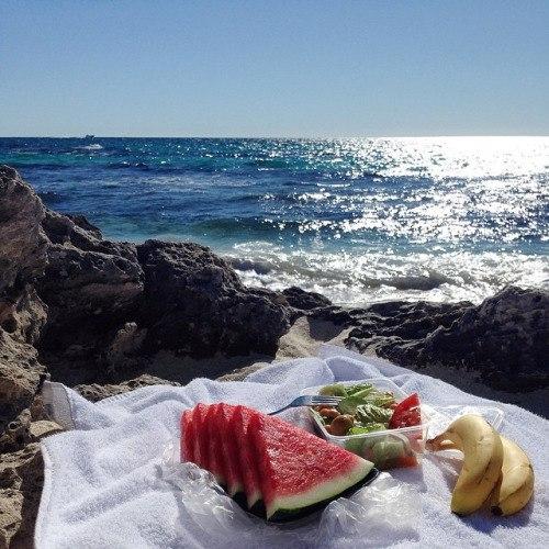 Зелень на подоконнике: как устроить мини - огород в квартире.