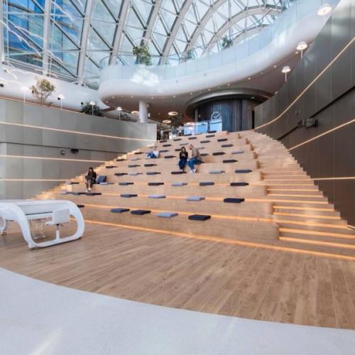 Вот так выглядит штаб-квартира сбербанка Москве, интерьеры которой создавали российские дизайнеры. 05