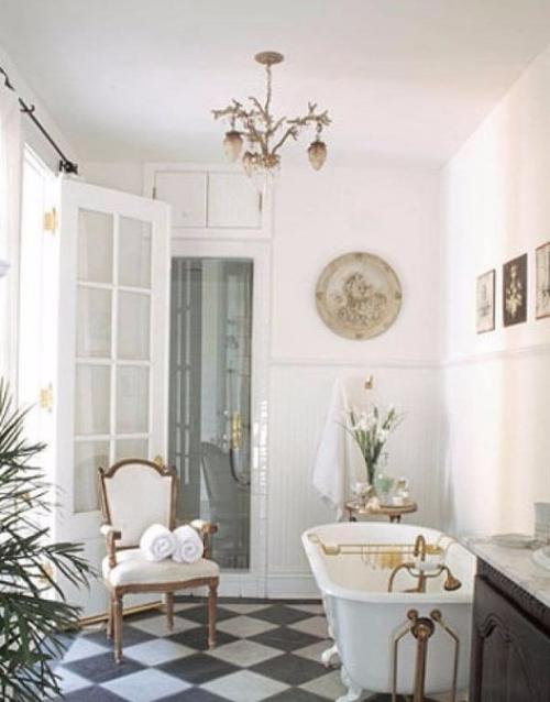 Интерьер ванной комнаты во французском стиле. 04