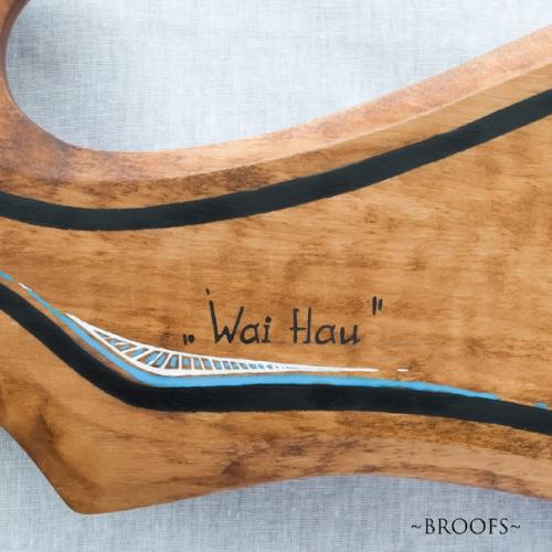 Приветствую!  Позвольте представить вам свою новую работу Wai Hau из древесины ольхи, украшенную росписью коренных народов новой Зеландии. 08