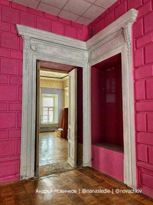 Заброшенный дворец графа Бутурлина в Москве с великолепными интерьерами. 07