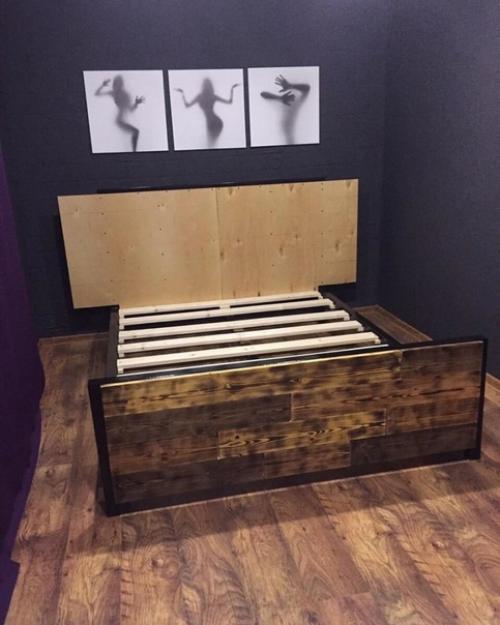 Сам сделал кровать на съемную квартиру. 02