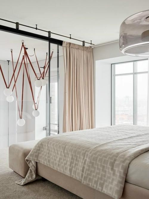 Шестиметровый потолок и высокие окна: квартира 120 м в Красноярске. 03