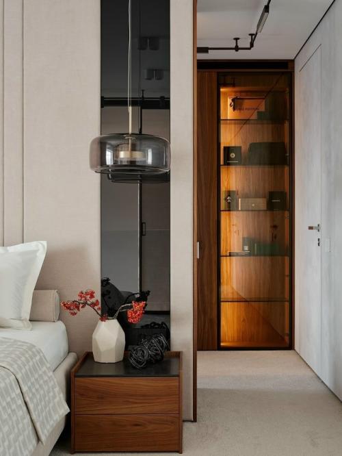 Шестиметровый потолок и высокие окна: квартира 120 м в Красноярске. 04